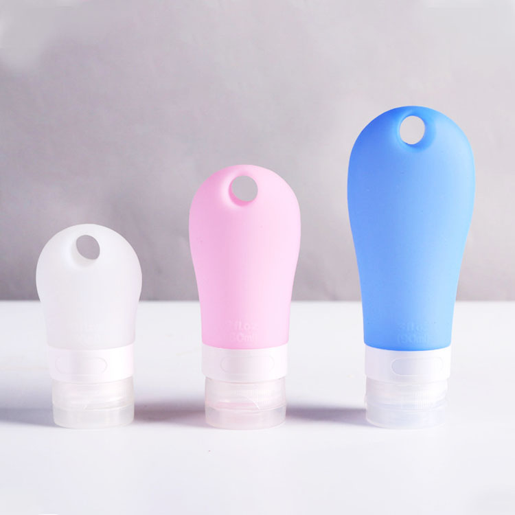 travel shampoo bottles